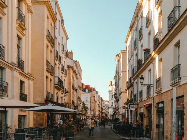 De nombreuses entreprises franciliennes découvrent les avantages de s'installer à Nantes